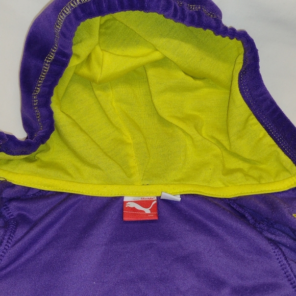 PUMA brand 2 piece set for baby size 12 months. - Picture 2 of 14